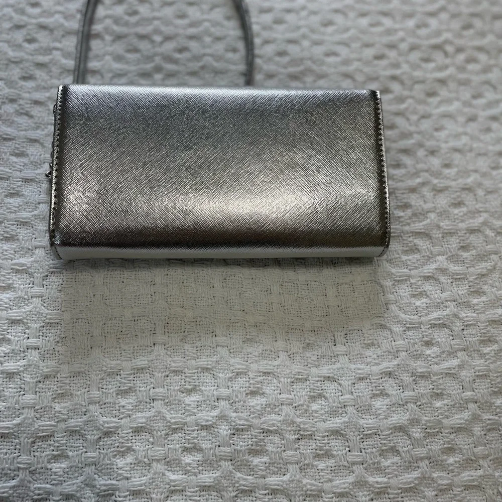 Liz Claiborne Silver Phone Case Wallet with Strap‎